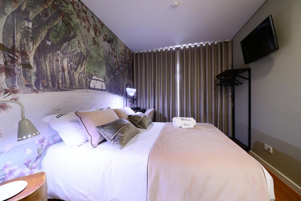 Vila De Ponte Guest House ปอนเตเดอลิมา ภายนอก รูปภาพ